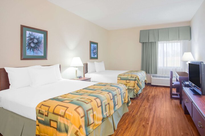 Room 16 of 26