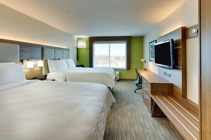 Room 18 of 37