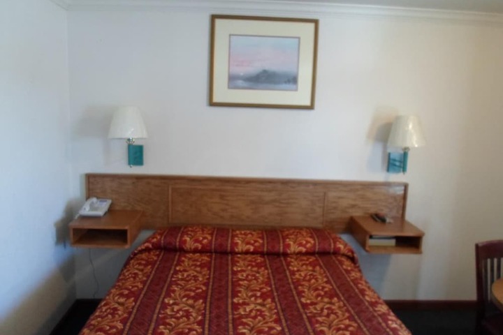Economy Inn Morgan Hill
