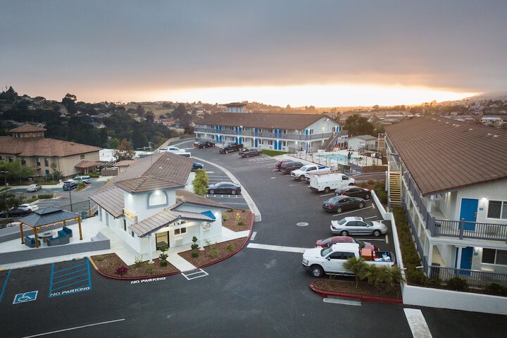 Days Inn by Wyndham Arroyo Grande / Pismo Beach