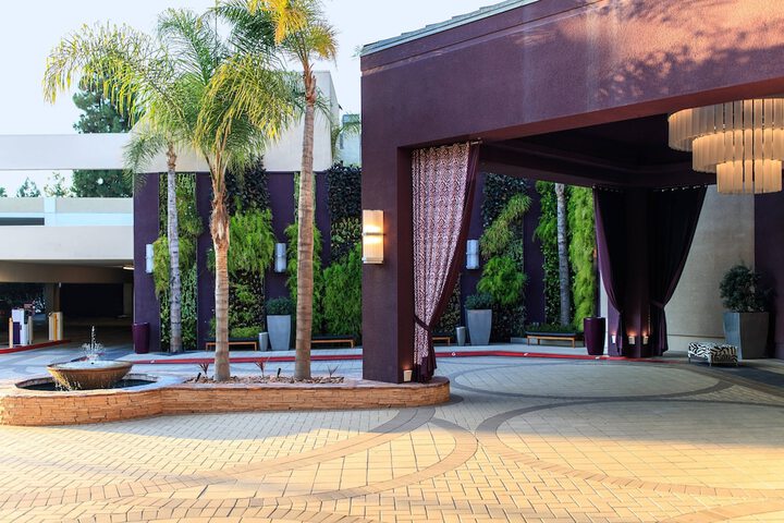 Avenue of the Arts Costa Mesa a Tribute Portfolio Hotel