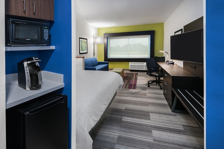Room 35 of 58