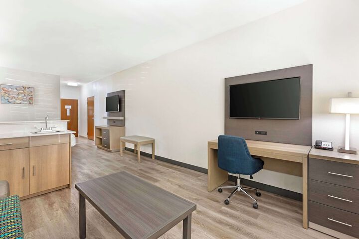 Room 12 of 44