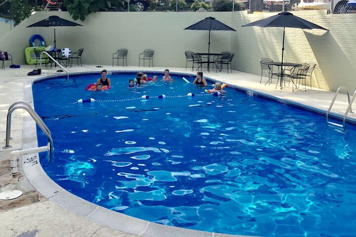 Pool 16 of 47