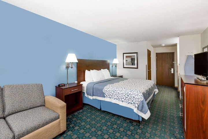 Room 28 of 41