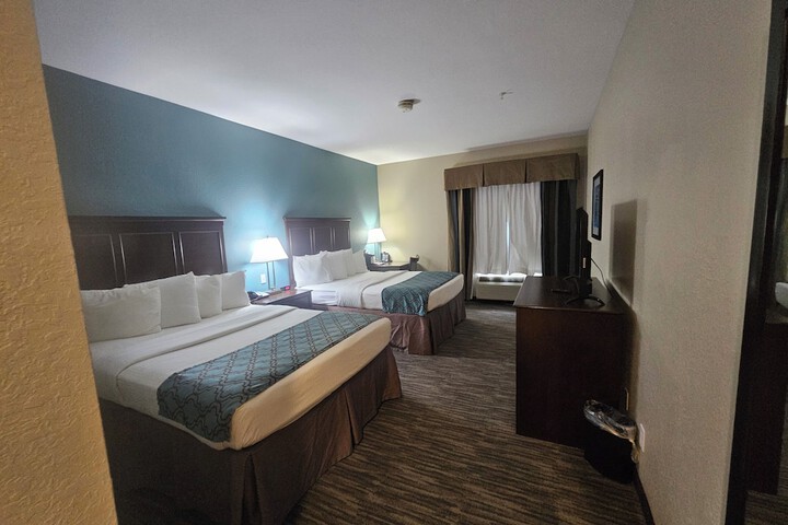 Heritage Place Hotel & Suites