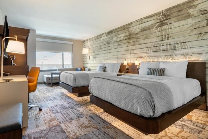 DoubleTree by Hilton Charleston Riverview