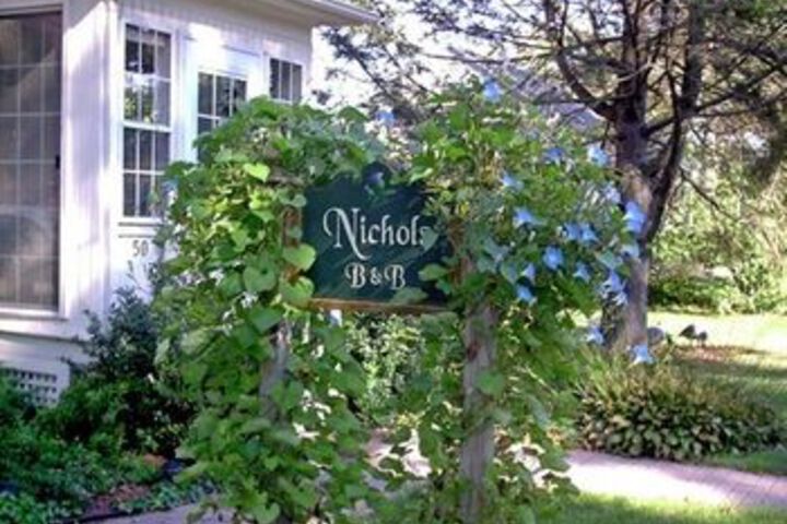 Nichols Guest House B & B