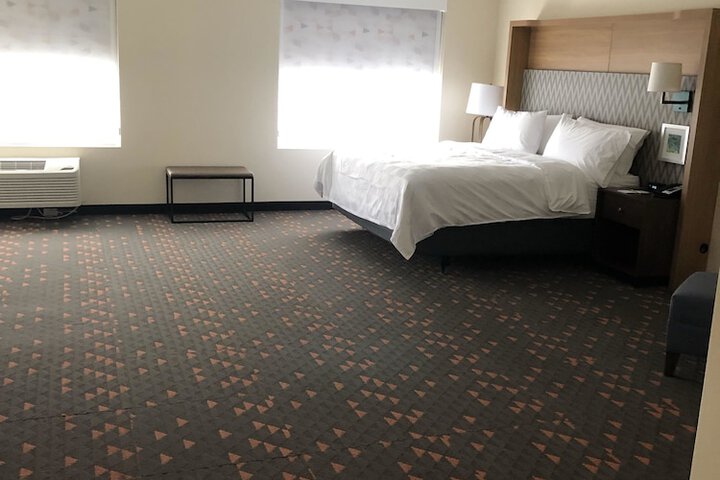 Holiday Inn Hotels and Suites Mount Pleasant by IHG