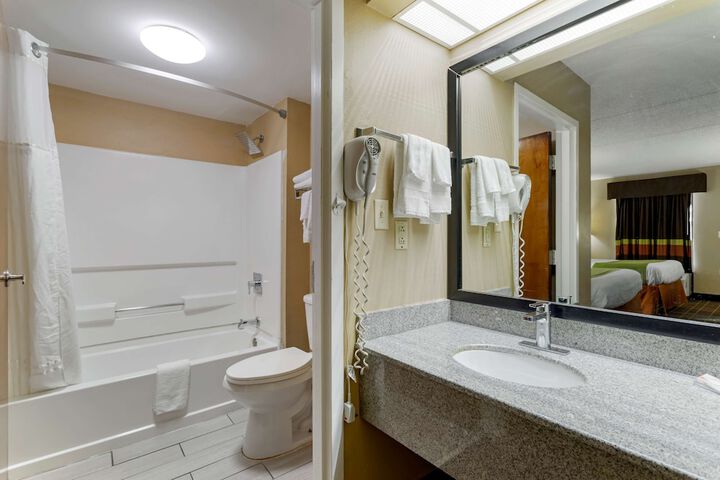 SureStay Hotel by Best Western Lenoir City