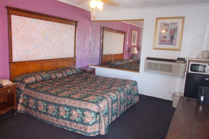 Room 23 of 50