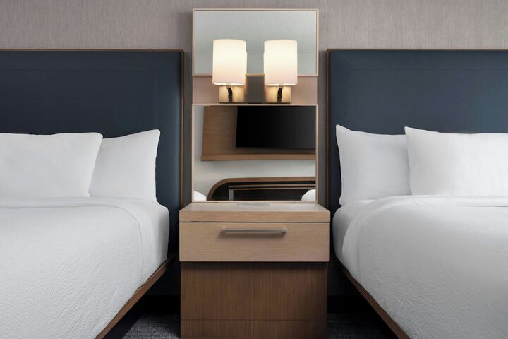 Courtyard by Marriott Charlotte City Center
