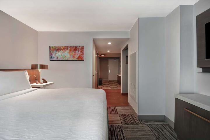 Room 19 of 60