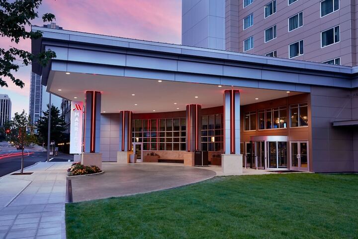 Hotel Exterior 83 of 89