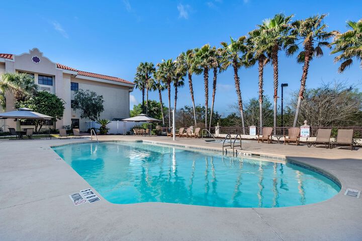 Pool 2 of 39
