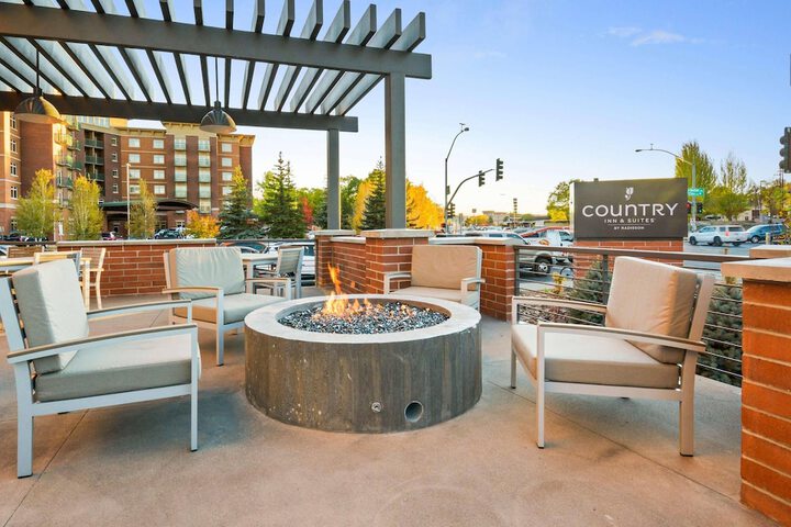 Country Inn & Suites by Radisson Flagstaff Downtown, AZ