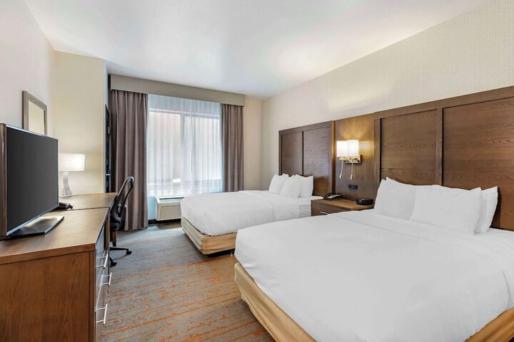 Comfort Inn & Suites Brighton Denver NE Medical Center