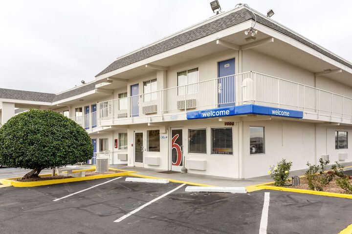Hotel 4 of 30