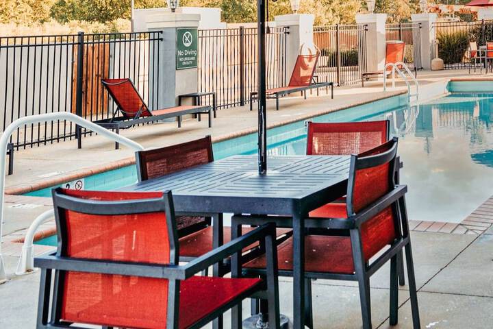 La Quinta Inn & Suites by Wyndham Starkville at MSU