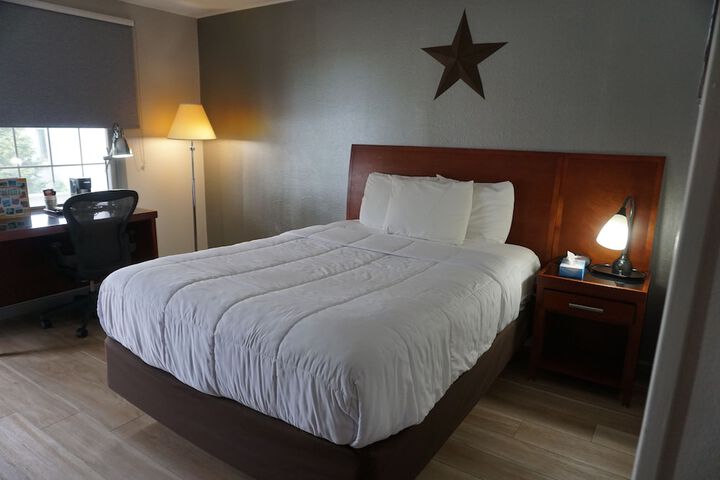 Room 20 of 65