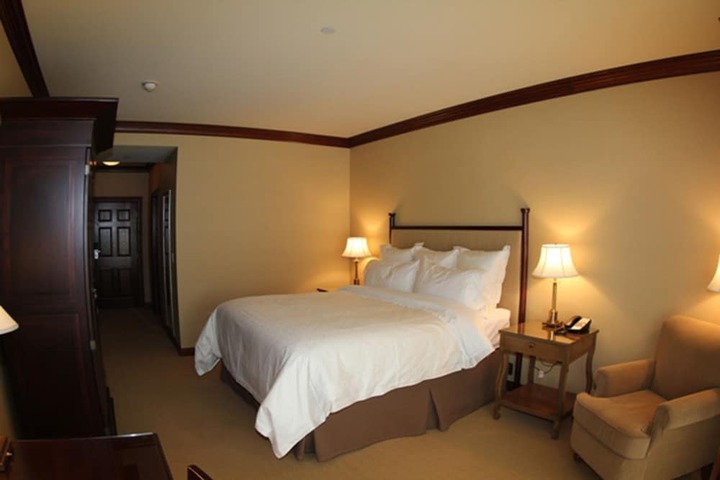 Room 11 of 35