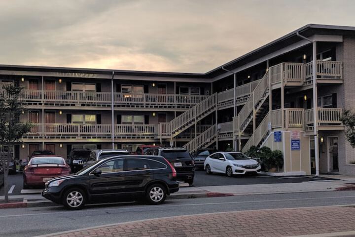 Hotel 5 of 51