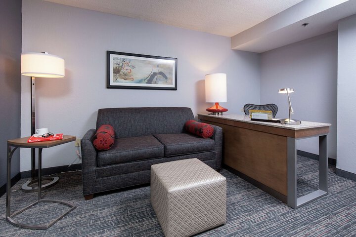 Room 14 of 32
