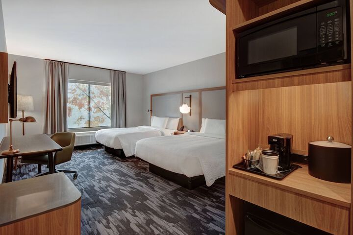 Room 28 of 37
