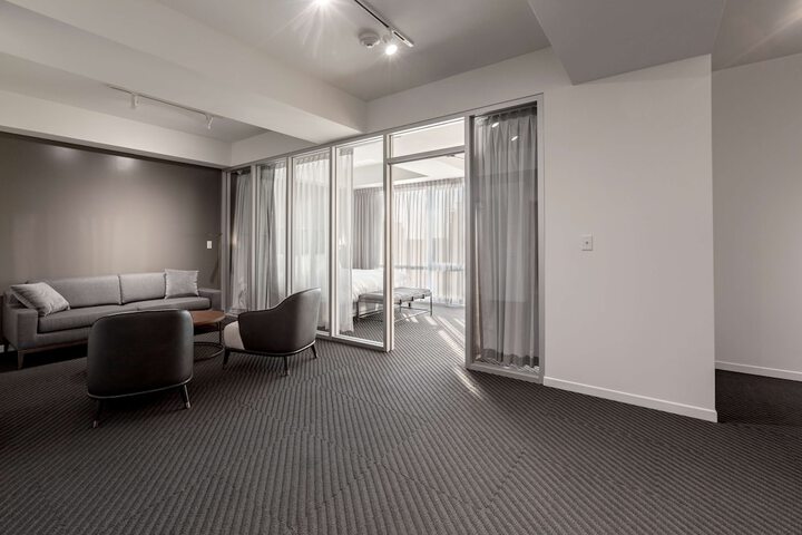 Room 30 of 52