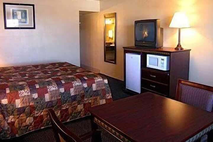 Room 12 of 23