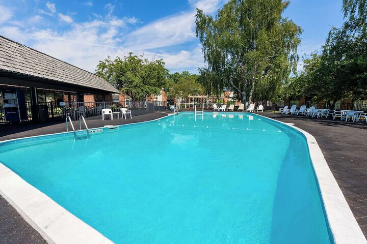 Pool 7 of 113