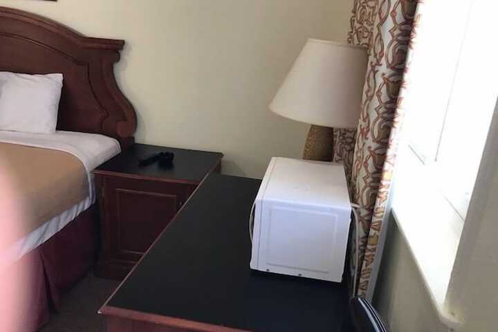 Room 7 of 19
