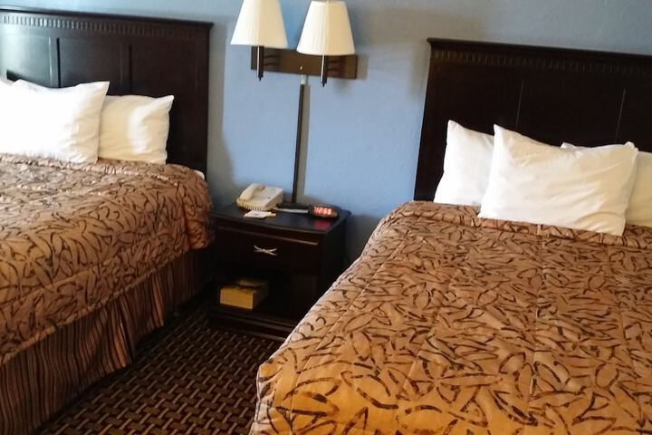 Room 10 of 21