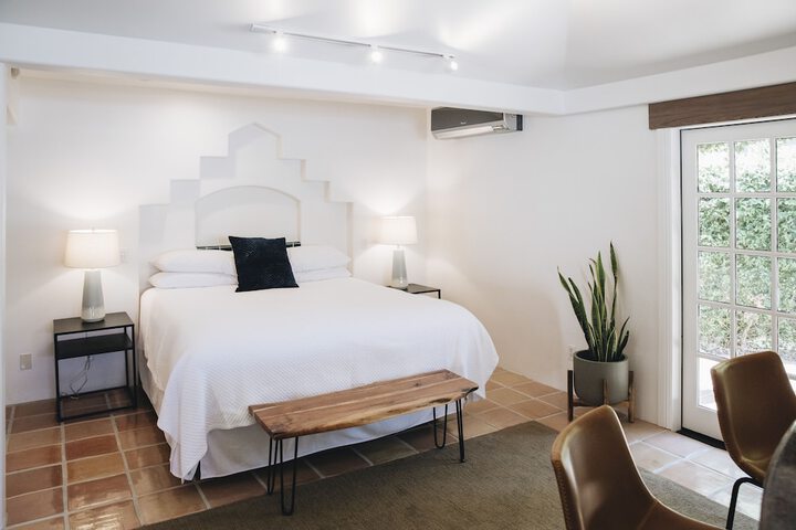 Room 18 of 61