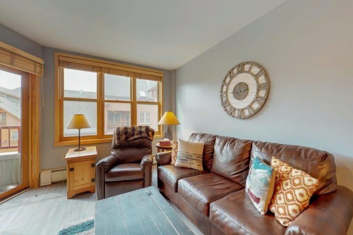 1 Bedroom Mountain Condo in River Run Village with Beautiful Mountain Views and Walking Distance to Ski
