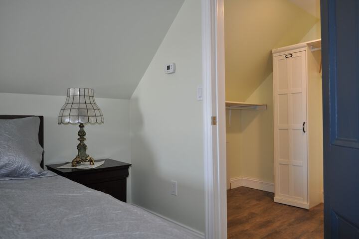 Room 70 of 118