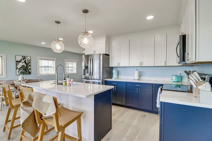 Bayfront Maryland Retreat w / Deck Near Beaches!