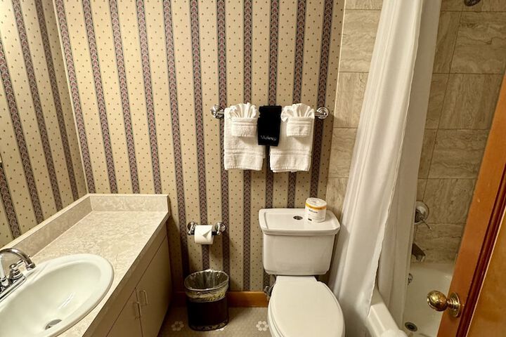Room 17 of 67
