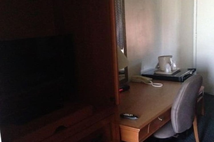 Room 15 of 24