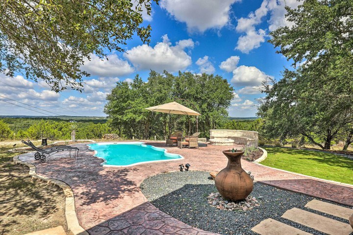 Dripping Springs Cabin w / Pool Hill Country Views