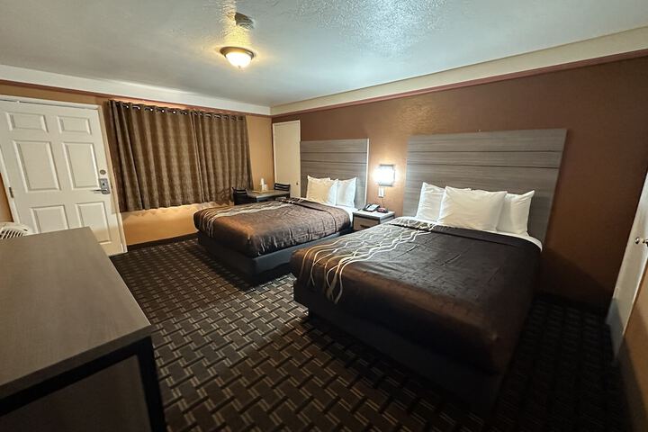 New Corral Motel