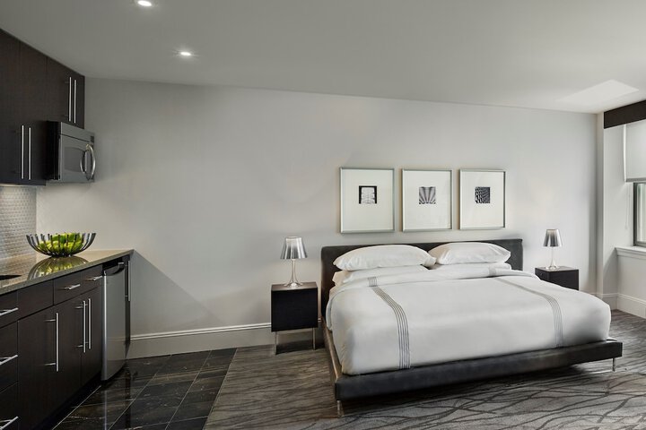 Room 30 of 47