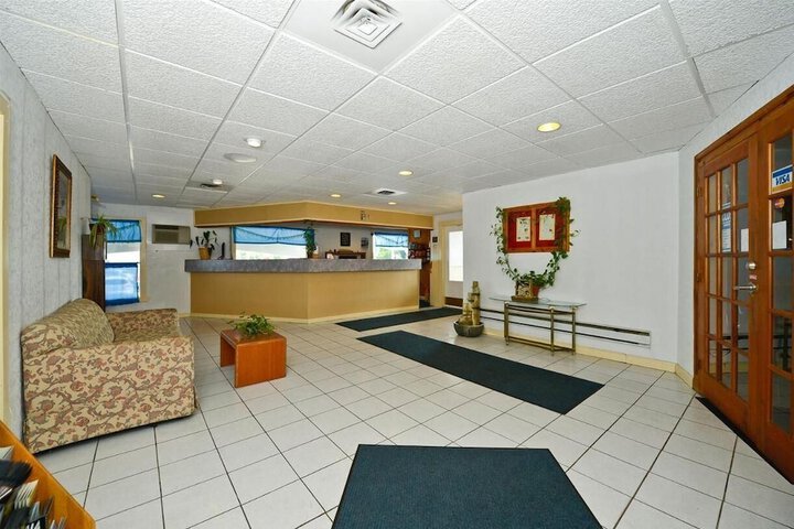 Hotel Interior 10 of 18
