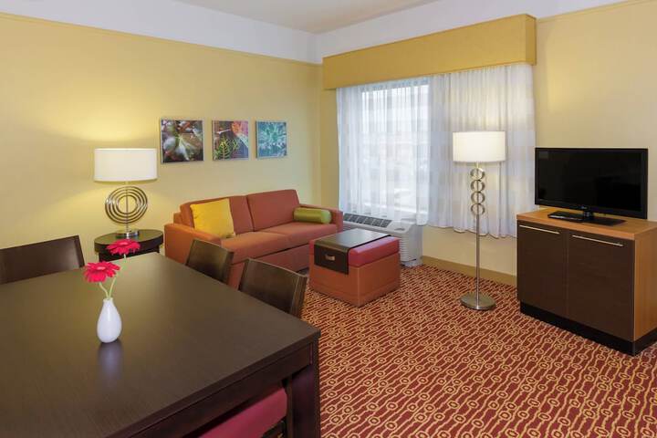 Room 26 of 69