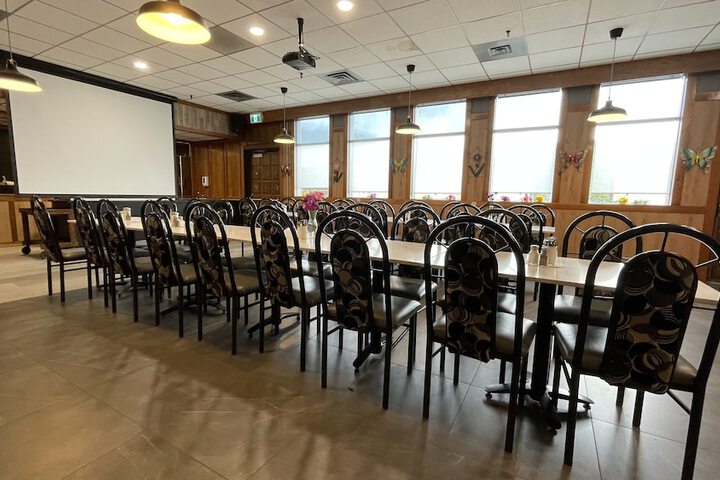 Ballroom/Hall 16 of 23