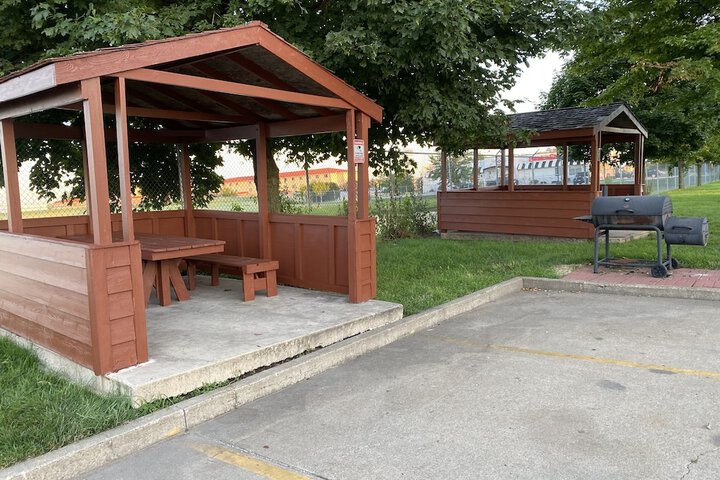 Property Grounds 23 of 25