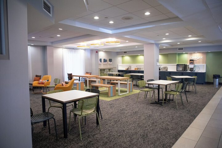 Spark by Hilton Mechanicsburg