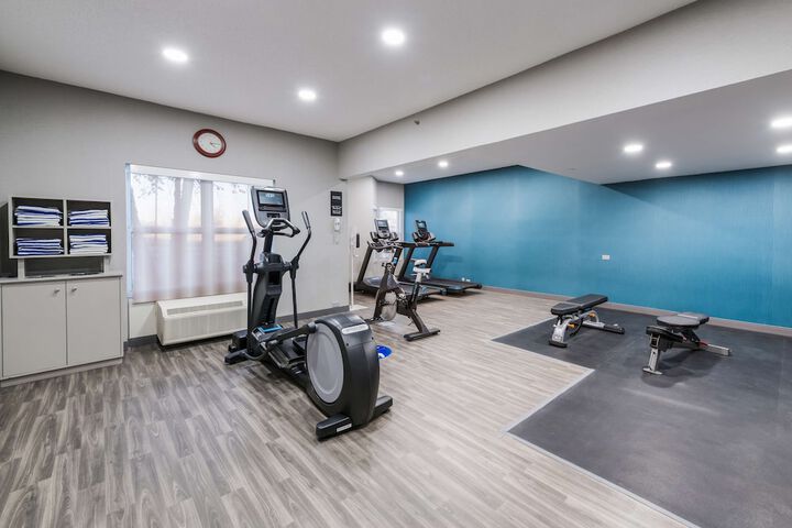Hampton Inn & Suites Chicago / Hoffman Estates