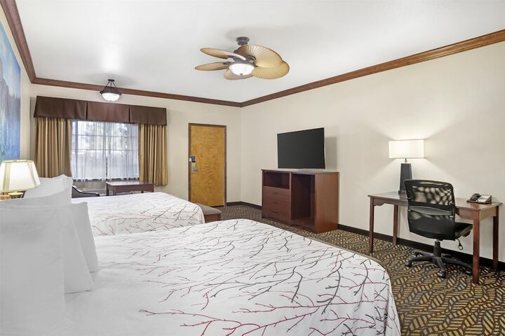 Best Western Plus Yosemite Gateway Inn