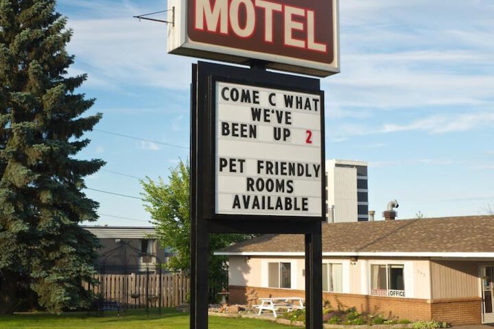 Hotel 2 of 23